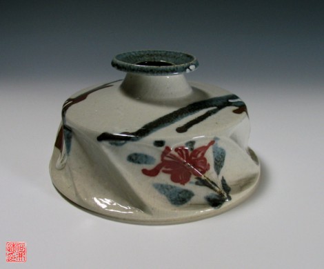Kamon Mentori Vase by Kawai Tōru: click to enlarge