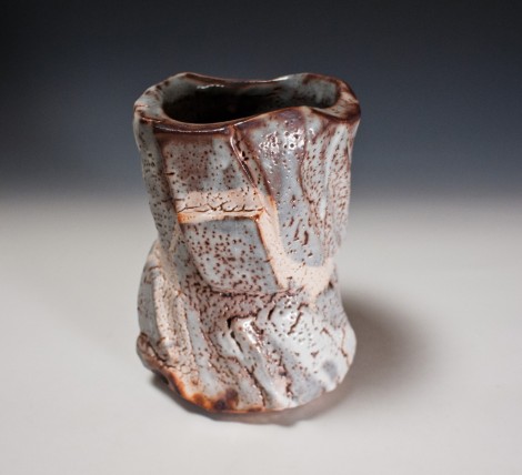 Nezumi Shino Vase by Suzuki Tomio: click to enlarge