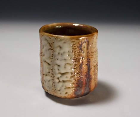 Yōhen-kin Shino Green Tea Cup by Suzuki Tomio: click to enlarge
