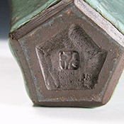 image of artist's insignia