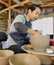 photo of Japanese ceramic artist Tamaya Kosei