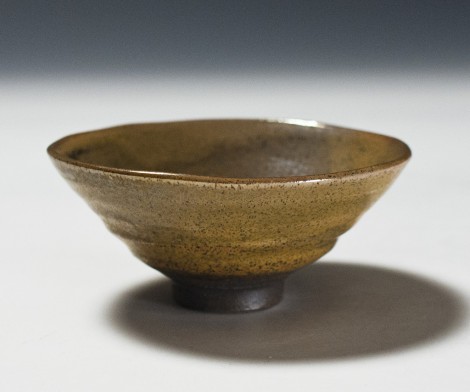 Yōhen Koh Tenmoku Saké Cup by Kamada Kōji: click to enlarge