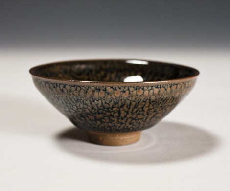 Katsu Yuteki Saké Cup by Kamada Kōji: click to enlarge