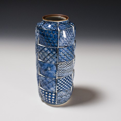 Sométsuké Vase by Kanzan Shigeta: click to enlarge