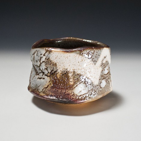 Haku-kin Shino Tea Ceremony Bowl by Suzuki Tomio: click to enlarge