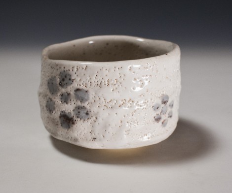 Snow Tea Ceremony Bowl by Suzuki Tomio: click to enlarge