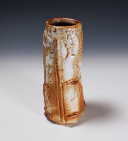 Yōhen-kin Shino Vase by Suzuki Tomio: click to enlarge