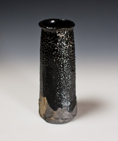 Tetsu-yū Vase by Wada Tōzan: click to enlarge