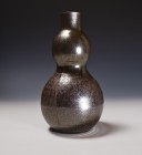 Tenmoku Yōhen Gourd Vase by Kamada Kōji